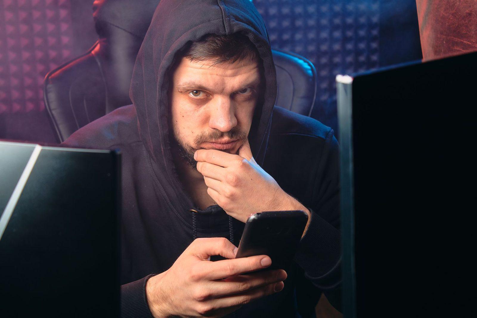 Signaler un SMS frauduleux : le parcours complet du 33700 jusqu'à l'indemnisation