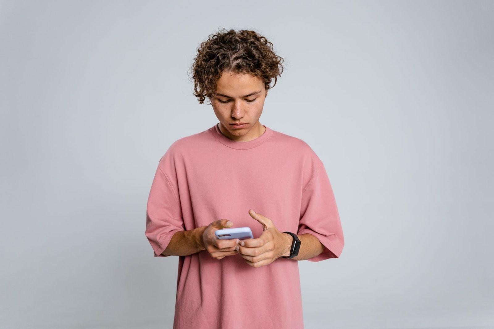 Téléphone volé ou perdu : les réflexes qui empêchent votre numéro de devenir une arme