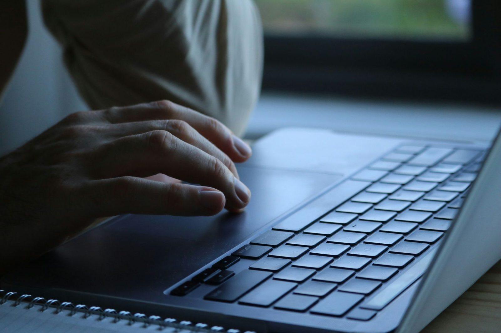 SMS de rappel de rendez-vous : 20 modèles et les règles